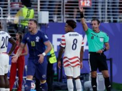 Balogun mendapat kartu merah dalam pertandingan USMNT dengan Bosnia
| beritakitanih Balogun mendapat kartu merah dalam pertandingan USMNT dengan Bosnia
| beritakitanih