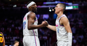 Bam Adebayo, Tyler Herro terlibat pertengkaran fisik di lapangan latihan Las Vegas, menurut laporan
| beritakitanih Bam Adebayo, Tyler Herro terlibat pertengkaran fisik di lapangan latihan Las Vegas, menurut laporan
| beritakitanih