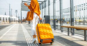 Bandara ini ingin memisahkan pelancong kaya dari orang lain
| beritakitanih Bandara ini ingin memisahkan pelancong kaya dari orang lain
| beritakitanih