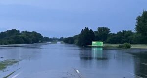 Banjir bandang menutup Interstate 90 di Minnesota selatan
| beritakitanih Banjir bandang menutup Interstate 90 di Minnesota selatan
| beritakitanih
