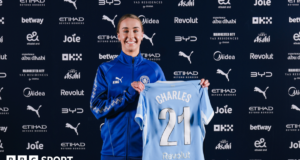 Bek Inggris Charles bergabung dengan Man City dari Chelsea
| beritakitanih Bek Inggris Charles bergabung dengan Man City dari Chelsea
| beritakitanih