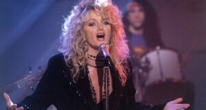 Bonnie Tyler, Penyanyi ‘Total Eclipse of the Heart’ dan ‘Holding Out for a Hero’, Meninggal di Usia 75
| beritakitanih Bonnie Tyler, Penyanyi 'Total Eclipse of the Heart' dan 'Holding Out for a Hero', Meninggal di Usia 75
| beritakitanih