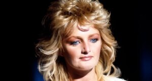 Bonnie Tyler, Tokoh Pop Tahun Delapan Puluhan di Balik ‘Total Eclipse of the Heart,’ Meninggal pada usia 75 tahun
| beritakitanih Bonnie Tyler, Tokoh Pop Tahun Delapan Puluhan di Balik 'Total Eclipse of the Heart,' Meninggal pada usia 75 tahun
| beritakitanih