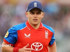 Curran menginginkan kesempatan untuk menggantikan Stokes di tim Tes
| beritakitanih Curran menginginkan kesempatan untuk menggantikan Stokes di tim Tes
| beritakitanih