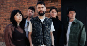 Dengarkan single baru Courteeners yang penuh cinta ‘Plus One Forever’
| beritakitanih Dengarkan single baru Courteeners yang penuh cinta 'Plus One Forever'
| beritakitanih