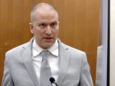 Derek Chauvin terus mengajukan banding atas hukuman atas pembunuhan George Floyd
| beritakitanih Derek Chauvin terus mengajukan banding atas hukuman atas pembunuhan George Floyd
| beritakitanih
