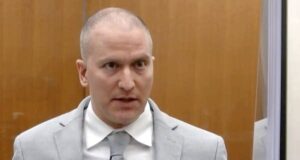 Derek Chauvin terus mengajukan banding atas hukuman atas pembunuhan George Floyd
| beritakitanih Derek Chauvin terus mengajukan banding atas hukuman atas pembunuhan George Floyd
| beritakitanih