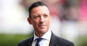 Dettori terluka dalam kecelakaan mobil Newmarket
| beritakitanih Dettori terluka dalam kecelakaan mobil Newmarket
| beritakitanih