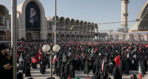 Di Lokasi Di mana Pemimpin Iran yang Terbunuh Dibaringkan, Beberapa Orang Melihat Simbol Kegagalannya
| beritakitanih Di Lokasi Di mana Pemimpin Iran yang Terbunuh Dibaringkan, Beberapa Orang Melihat Simbol Kegagalannya
| beritakitanih