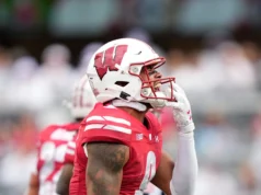 Dua pemain kunci yang harus dibendung USC saat Trojan menghadapi Wisconsin Badgers
| beritakitanih Dua pemain kunci yang harus dibendung USC saat Trojan menghadapi Wisconsin Badgers
| beritakitanih