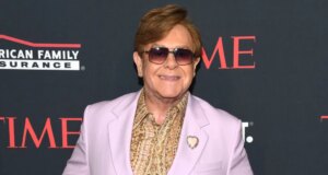 Elton John Akhirnya Mengucapkan Selamat Tinggal di Jalan Dengan Konser Mexico City
| beritakitanih Elton John Akhirnya Mengucapkan Selamat Tinggal di Jalan Dengan Konser Mexico City
| beritakitanih