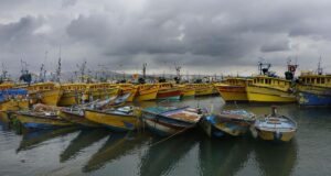 Enam nelayan hilang setelah kapal terbalik di lepas pantai Visakhapatnam
| beritakitanih Enam nelayan hilang setelah kapal terbalik di lepas pantai Visakhapatnam
| beritakitanih