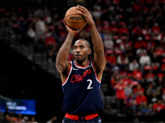 Era Kawhi Leonard yang aneh dan gagal bersama Clippers berakhir dengan perdagangan Raptors karena penyelidikan NBA masih terus berlanjut
| beritakitanih Era Kawhi Leonard yang aneh dan gagal bersama Clippers berakhir dengan perdagangan Raptors karena penyelidikan NBA masih terus berlanjut
| beritakitanih