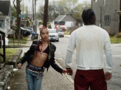 FKA Twigs Mengadakan Rooftop Dance Battle Dengan Lil Yachty dalam Video ‘On Your Mind’
| beritakitanih FKA Twigs Mengadakan Rooftop Dance Battle Dengan Lil Yachty dalam Video 'On Your Mind'
| beritakitanih