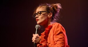 Fiona Apple Ingin Menulis Tentang ‘Rentetan Kengerian Tanpa Akhir’ di Dunia Saat Ini
| beritakitanih Fiona Apple Ingin Menulis Tentang 'Rentetan Kengerian Tanpa Akhir' di Dunia Saat Ini
| beritakitanih