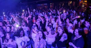 First Avenue mengadakan pesta ‘Trader Joe’s vs. Aldi’
| beritakitanih First Avenue mengadakan pesta 'Trader Joe's vs. Aldi'
| beritakitanih