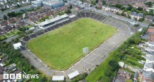 GAA akan mengurangi rencana pembangunan kembali Casement Park
| beritakitanih GAA akan mengurangi rencana pembangunan kembali Casement Park
| beritakitanih