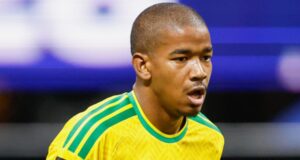Gelandang Piala Dunia Afrika Selatan Adams meninggal pada usia 25 tahun
| beritakitanih Gelandang Piala Dunia Afrika Selatan Adams meninggal pada usia 25 tahun
| beritakitanih