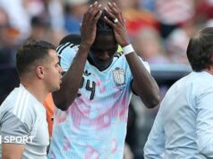 Gelandang Villa dan Belgia Onana mengalami cedera ACL saat bertugas di Piala Dunia
| beritakitanih Gelandang Villa dan Belgia Onana mengalami cedera ACL saat bertugas di Piala Dunia
| beritakitanih