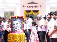 Gubernur Tamil Nadu Arlekar, CM Vijay memberikan penghormatan kepada Rettamalai Srinivasan pada hari ulang tahun kelahirannya
| beritakitanih Gubernur Tamil Nadu Arlekar, CM Vijay memberikan penghormatan kepada Rettamalai Srinivasan pada hari ulang tahun kelahirannya
| beritakitanih