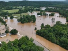 Helikopter Black Hawk Menyelamatkan Ratusan Orang Dari Perkemahan Musim Panas Saat Banjir
| beritakitanih Helikopter Black Hawk Menyelamatkan Ratusan Orang Dari Perkemahan Musim Panas Saat Banjir
| beritakitanih