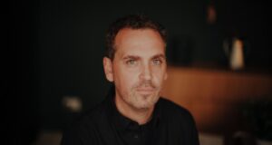 James Ford bercerita tentang menulis album baru ‘Lost In Another World’ saat menerima pengobatan leukemia
| beritakitanih James Ford bercerita tentang menulis album baru 'Lost In Another World' saat menerima pengobatan leukemia
| beritakitanih