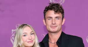 “James Kennedy dari Vanderpump Rules Bertunangan dengan Pacar Hamil Jordan”.
| beritakitanih "James Kennedy dari Vanderpump Rules Bertunangan dengan Pacar Hamil Jordan".
| beritakitanih