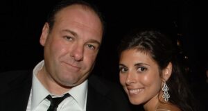 Jamie-Lynn Sigler Berbagi Reaksi James Gandolfini terhadap Diagnosis MS
| beritakitanih Jamie-Lynn Sigler Berbagi Reaksi James Gandolfini terhadap Diagnosis MS
| beritakitanih