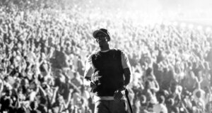 Jay-Z Menghadirkan Pertunjukan Spiritual ‘Keraguan yang Masuk Akal’ ke Yankee Stadium: 8 Momen Terbaik”.
| beritakitanih Jay-Z Menghadirkan Pertunjukan Spiritual 'Keraguan yang Masuk Akal' ke Yankee Stadium: 8 Momen Terbaik".
| beritakitanih