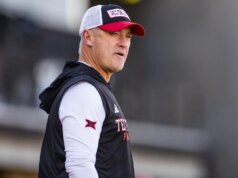 Joey McGuire mengakui Texas Tech salah menilai dampak Brendan Sorsby, dan akan mengambil jalan yang berbeda
| beritakitanih Joey McGuire mengakui Texas Tech salah menilai dampak Brendan Sorsby, dan akan mengambil jalan yang berbeda
| beritakitanih