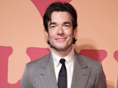 John Mulaney Membuat Sejarah di Chicago, Menghadirkan David Letterman, Fred Armisen, dan Richard Kind
| beritakitanih John Mulaney Membuat Sejarah di Chicago, Menghadirkan David Letterman, Fred Armisen, dan Richard Kind
| beritakitanih