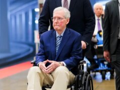 Kantor Mitch McConnell Berbagi Pembaruan Kesehatan Setelah Kematian Lindsey Graham
| beritakitanih Kantor Mitch McConnell Berbagi Pembaruan Kesehatan Setelah Kematian Lindsey Graham
| beritakitanih