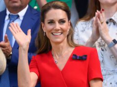 Kate Middleton Terkejut di Wimbledon 2026 dengan Royal Red Number
| beritakitanih Kate Middleton Terkejut di Wimbledon 2026 dengan Royal Red Number
| beritakitanih