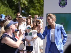 Kate, Putri Wales, mengunjungi tenis Wimbledon
| beritakitanih Kate, Putri Wales, mengunjungi tenis Wimbledon
| beritakitanih