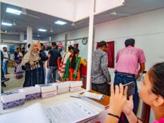 Kebanyakan orang yang membutuhkan kacamata tidak memilikinya. Bisakah kantor pos mengubahnya?
| beritakitanih Kebanyakan orang yang membutuhkan kacamata tidak memilikinya. Bisakah kantor pos mengubahnya?
| beritakitanih