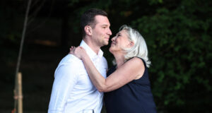 Kembalinya Marine Le Pen telah mengesampingkan anak didiknya. Bisakah Mereka Bergabung?
| beritakitanih Kembalinya Marine Le Pen telah mengesampingkan anak didiknya. Bisakah Mereka Bergabung?
| beritakitanih