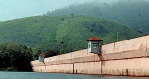 Ketinggian air di bendungan Mullaperiyar mencapai 112,60 kaki
| beritakitanih Ketinggian air di bendungan Mullaperiyar mencapai 112,60 kaki
| beritakitanih