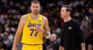 Lakers merekrut kembali mantan bintang bertahan Warriors Summer League berusia 24 tahun untuk membantu Luka Doncic
| beritakitanih Lakers merekrut kembali mantan bintang bertahan Warriors Summer League berusia 24 tahun untuk membantu Luka Doncic
| beritakitanih
