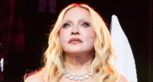 Madonna Membuat Sejarah Musik Dengan Album Confessions II
| beritakitanih Madonna Membuat Sejarah Musik Dengan Album Confessions II
| beritakitanih
