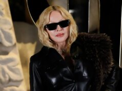 Madonna Menari Menuju Sejarah Dengan Album No. 1 Inggris ke-13 untuk ‘Confessions II’
| beritakitanih Madonna Menari Menuju Sejarah Dengan Album No. 1 Inggris ke-13 untuk 'Confessions II'
| beritakitanih