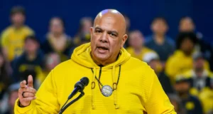 Masa depan Warde Manuel sebagai Michigan AD diragukan setelah kisah Sherrone Moore: sumber
| beritakitanih Masa depan Warde Manuel sebagai Michigan AD diragukan setelah kisah Sherrone Moore: sumber
| beritakitanih