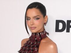 Maura Higgins Debutkan Transformasi Rambut Pixie Cut yang Dramatis
| beritakitanih Maura Higgins Debutkan Transformasi Rambut Pixie Cut yang Dramatis
| beritakitanih