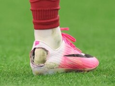Mengapa Beberapa Pemain Sepak Bola Memotong Sepatunya?
| beritakitanih Mengapa Beberapa Pemain Sepak Bola Memotong Sepatunya?
| beritakitanih