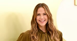 Mengapa Jennifer Garner Tidak Meminta Maaf kepada Anaknya atas Pekerjaannya
| beritakitanih Mengapa Jennifer Garner Tidak Meminta Maaf kepada Anaknya atas Pekerjaannya
| beritakitanih