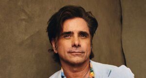 Mengapa John Stamos Menolak DWTS “Setiap Musim”
| beritakitanih Mengapa John Stamos Menolak DWTS "Setiap Musim"
| beritakitanih