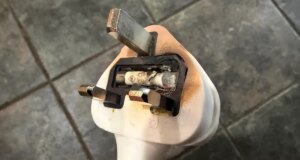 Mengapa membiarkan kabel ekstensi terpasang secara permanen lebih berisiko daripada yang Anda sadari
| beritakitanih Mengapa membiarkan kabel ekstensi terpasang secara permanen lebih berisiko daripada yang Anda sadari
| beritakitanih