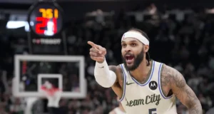 Milwaukee Bucks akan menandatangani kembali Gary Trent Jr. dengan kontrak 4 tahun senilai $64 juta
| beritakitanih Milwaukee Bucks akan menandatangani kembali Gary Trent Jr. dengan kontrak 4 tahun senilai $64 juta
| beritakitanih