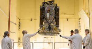 NASA meluncurkan misi darurat untuk menghentikan Swift Observatory agar tidak jatuh ke Bumi
| beritakitanih NASA meluncurkan misi darurat untuk menghentikan Swift Observatory agar tidak jatuh ke Bumi
| beritakitanih
