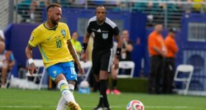 Neymar mengumumkan pensiun internasional setelah Brasil tersingkir dari Piala Dunia
| beritakitanih Neymar mengumumkan pensiun internasional setelah Brasil tersingkir dari Piala Dunia
| beritakitanih