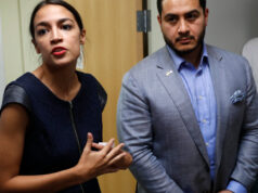 Ocasio-Cortez Mendukung Abdul El-Sayed dalam Perlombaan Penting Senat Michigan
| beritakitanih Ocasio-Cortez Mendukung Abdul El-Sayed dalam Perlombaan Penting Senat Michigan
| beritakitanih